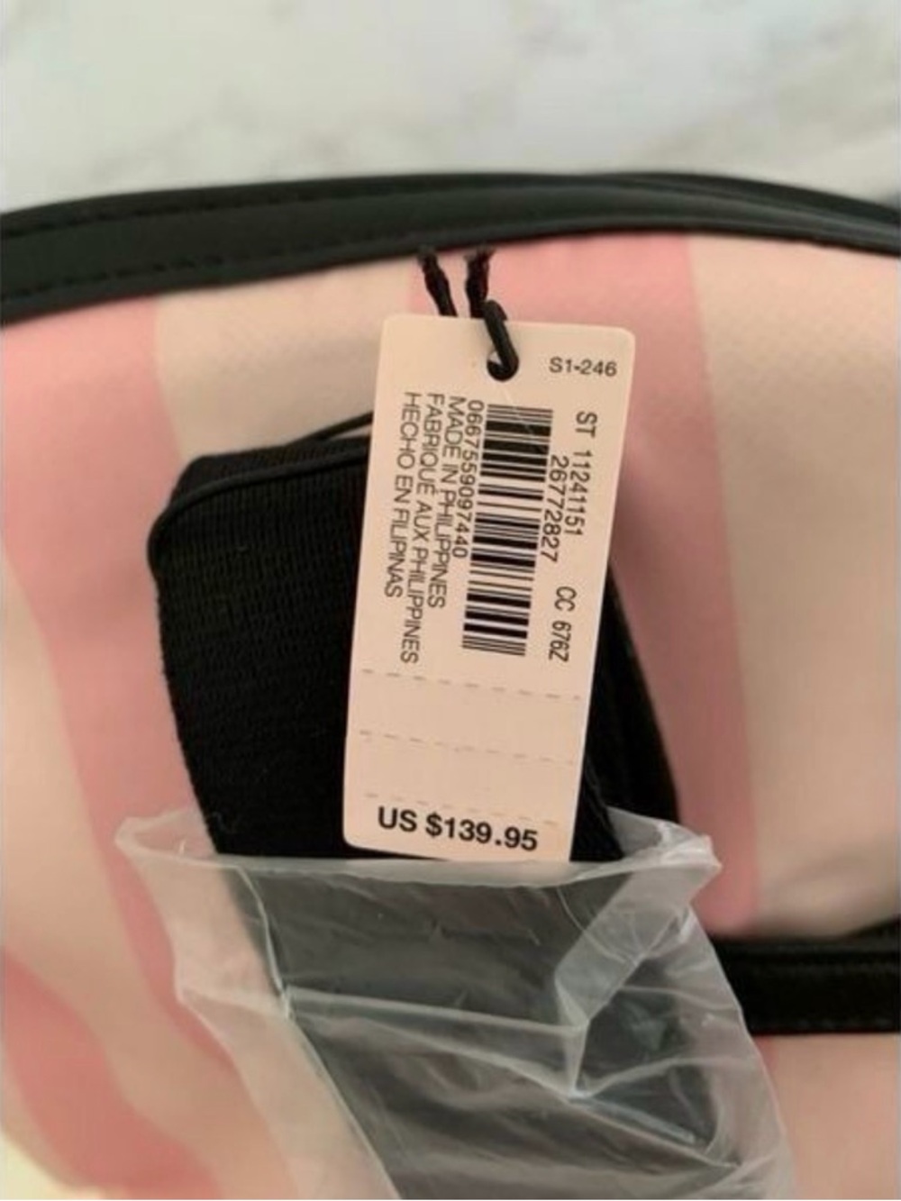 SOLD OUT ONLINE! NWT VICTORIA'S SECRET Weekender Bag - Picture 4 of 9